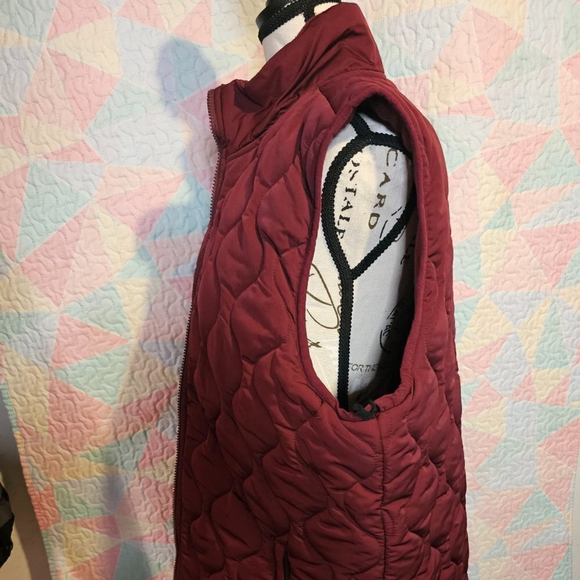 Unisex Quilted Vest - Picture 7 of 8